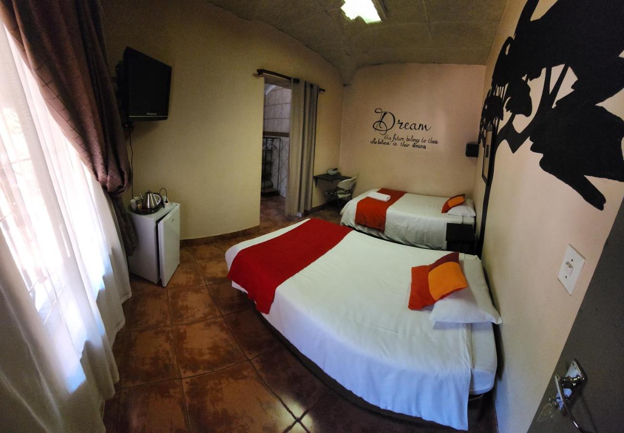Casa Feliz Hotel Mokopane Exterior photo